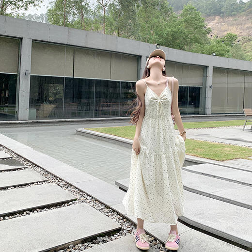 <曾小咸推荐>波点连衣裙 日常159.99 立降80 元 今天秒杀价79.99 ！！ 商品图3