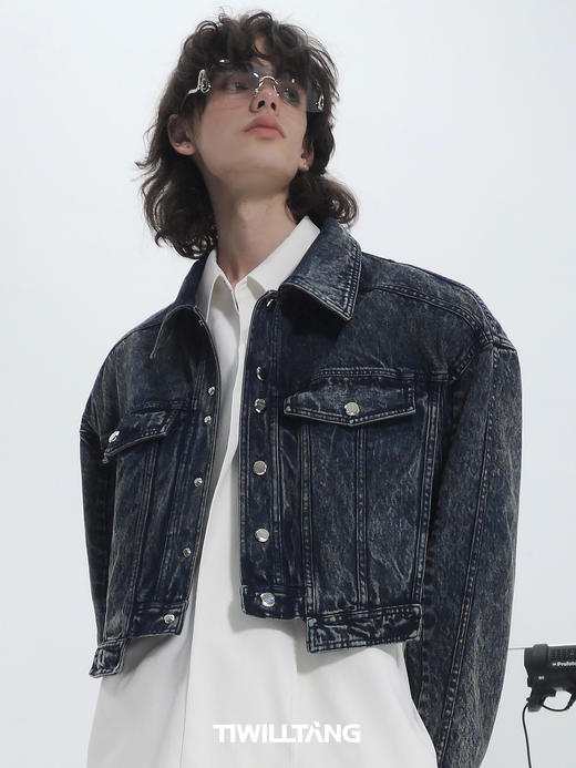 启世录TIWILLTANG“聚逆驳行”重工水洗解构牛仔短夹克 商品图3
