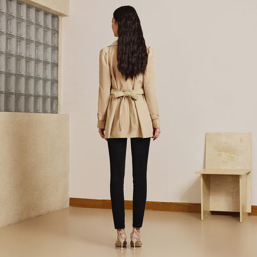 MAXRIENY极简通勤风钉珠蕾丝大翻领风衣2023春季新款大衣女中长款MS88WB004X10 商品图3