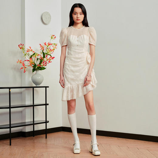 MAXRIENY复古宫廷风米色亮片蕾丝拼接连衣裙23新款夏日浪漫小白裙MS88DR339A20 商品图0
