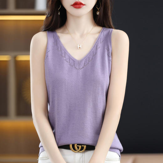 福利款~丁摩羊毛混纺新款女v领短款小众设计修身镂空宽吊带打底针织背心ALQT4-103 商品图13