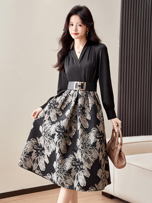 2024春装韩版新款时尚印花拼色气质修身女中长款连衣裙QY23216 商品图1