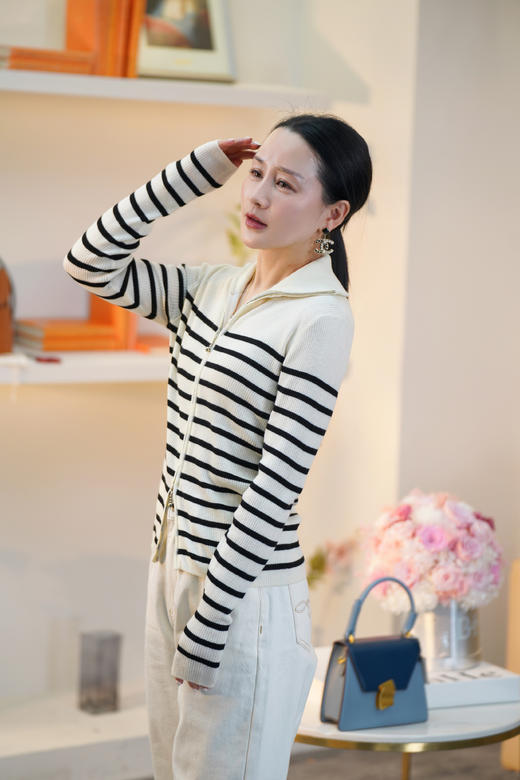 【知己开衫】臣禾 拉链条纹开衫JZ241090209【金猪甄选】 商品图4