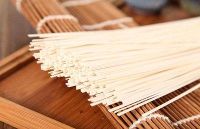 金沙河鸡蛋挂面 900g/把 商品图0