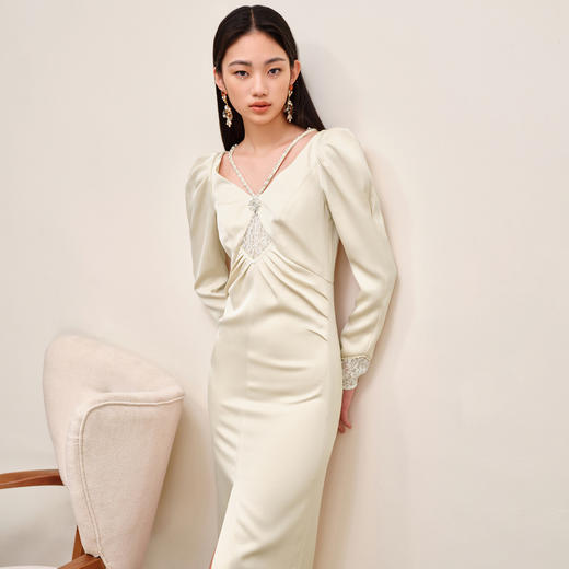 MAXRIENY复古轻熟女开叉缎面连衣裙极简杏色抽褶裙MS88DR543Y00 商品图2