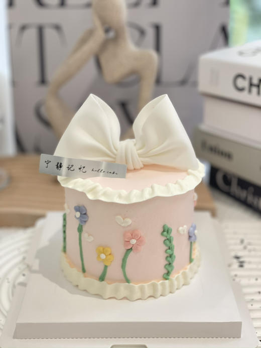四寸翻糖蝴蝶结奶油蛋糕 下单前请仔细阅读商品详情 商品图0