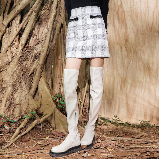 MAXRIENY午夜巴黎半裙2023冬季新款复古蕾丝短裙A字MC87SK811Z05 商品图0