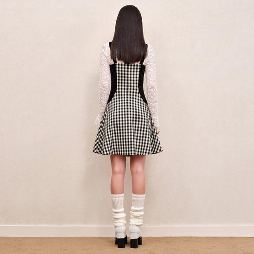 MAXRIENY精致复古氛围感黑白格露肩吊带小黑裙秋装2023新款连衣裙MS88DR522Z00 商品图3