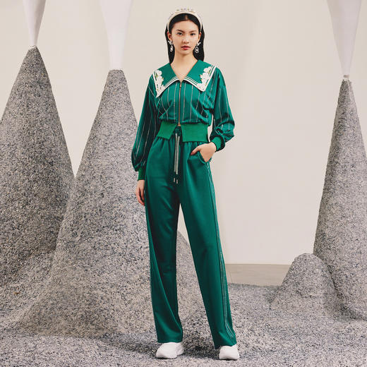 MAXRIENY春日复古文艺氛围感祖母绿大翻领短款外套女MC88TP067G60 商品图2