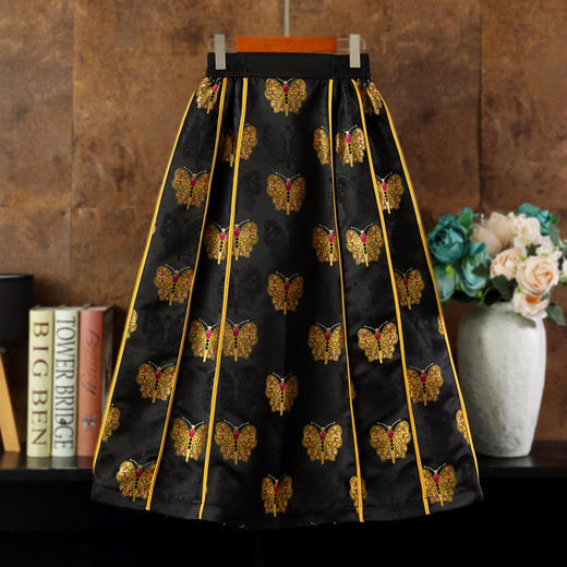 云锦金丝蝴蝶提花包边百褶裙，新中式改良马面半身裙ZSM-240321 商品图1