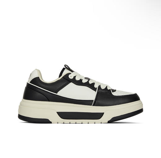 真的被这双MLB漫画风学长鞋蛊到了！ MLB CHUNKY LILER情侣低帮2代板鞋 原厂纯原订单 通勤出游或逛街，青春洋溢的少年氛围感都能让你成为吸睛no.1！男酷女飒的秘诀美美拥有！ 商品图2