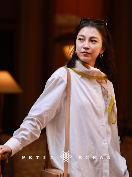 PETIT SCHAN小闪 ACC#021 Maison de l’Art nouveau 新艺术之家 新艺术风格法式印花丝棉方巾 商品图1