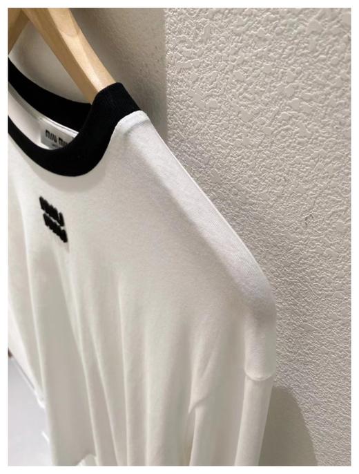 miumi~24早春系列白色字母logo 长袖T恤 商品图3