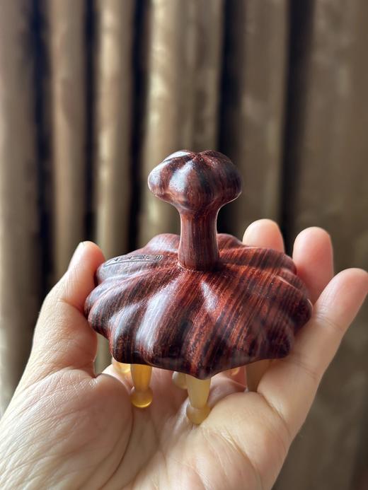 【奕虹精选】常州非遗梳篦邢粮木艺紫檀木材质+绵羊角 经络按摩木梳 养发头疗 商品图9