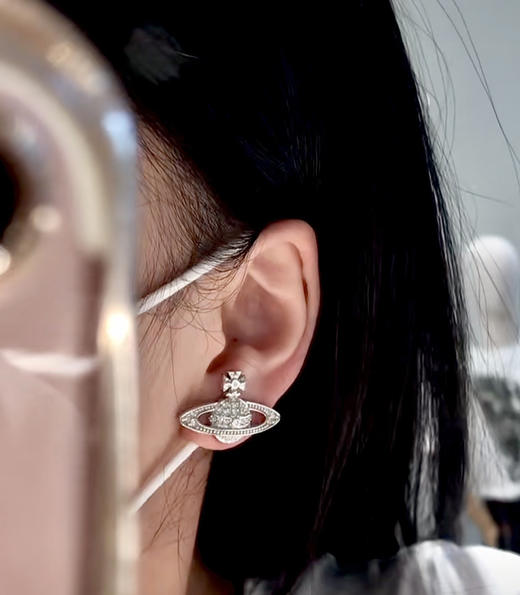 年后发！任选两款只要99元！西太后同款土星🪐系列首饰！项链/手链/耳钉都有!!! 朋克教母级品牌！名模巨星最爱杂志款硬货✅含礼盒 官网价格2000➕!! ✨高定品质！！件件绝美首饰品 商品图2