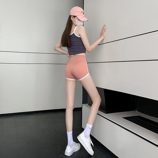 【清凉透气冰丝，显瘦提臀三分鲨鱼裤】冰丝鲨鱼皮面料，亲肤透气，高弹收腹提臀塑性女外穿夏季薄款，撞色拼接三分芭比骑行裤瑜伽打底短裤QQ 商品图2