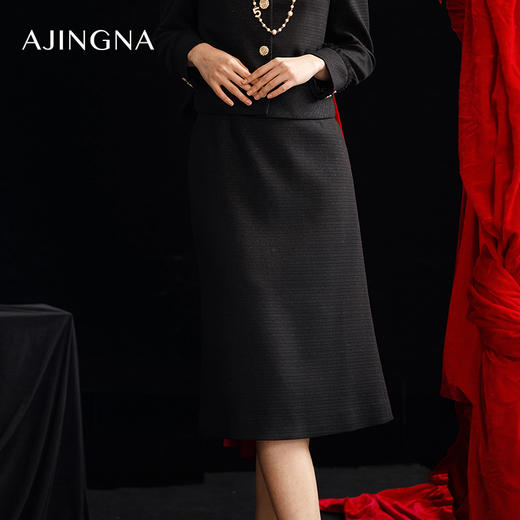 【积分兑换】阿菁娜2024春季新款简约鱼尾半裙A29C113060 商品图2