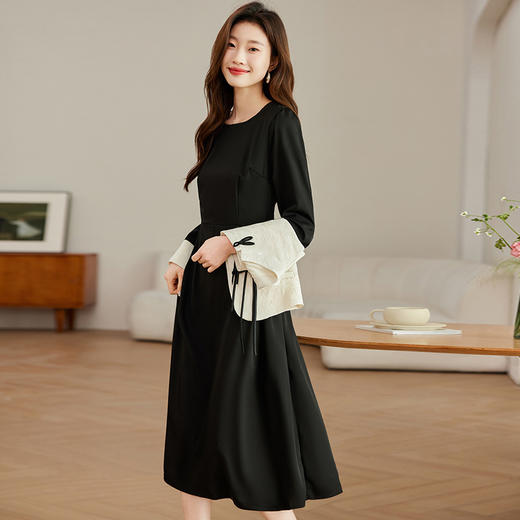 2024年春季上新气质时尚新中式提花马甲修身显瘦打底套装连衣裙HR-ARE3583 商品图3