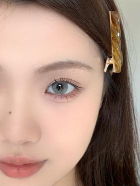 loveiikira日抛美瞳 烟雨灰 14.2mm