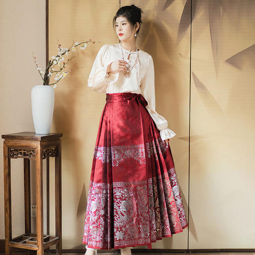 2024新款新中式女装国风马面裙高腰百褶小个子日常汉服半身裙KK3109 商品图1