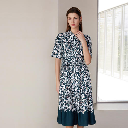 【桑蚕丝印花连衣裙】24年春夏新品女士100%桑蚕丝印花连衣裙时尚系带收腰裙子 商品图0