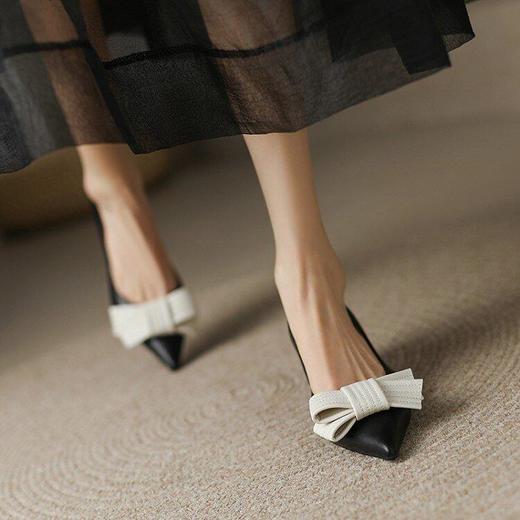 柔软羊皮优雅气质尖头拼色蝴蝶结单鞋女 商品图4