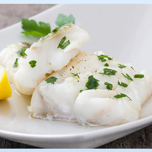 【分销】餐桌上的营养师  大黄鲜森阿拉斯加黑鳕鱼1000g【进口原切】  鱼肉雪白细腻，入口滑嫩（送裙带菜50g*2包，活动限定） 商品图3