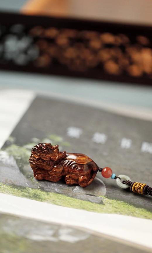 龙头貔貅°海黄手把件 商品图1