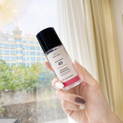 【浪漫甜蜜香氛，买一送一】清新怡人，家居必备，DKY品牌衣物香氛喷雾，唤醒芳香梦，清新室内空气，尽享舒适瞬间！ 商品图0