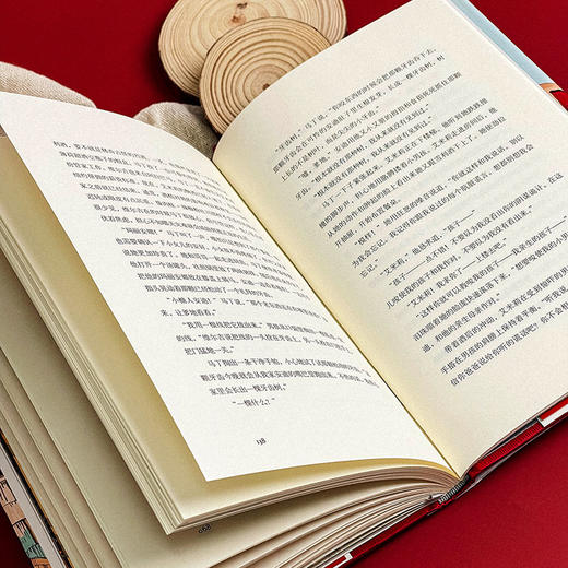 伤心咖啡馆之歌  孤独小说家麦卡勒斯传奇之作  未删节插图珍藏版 商品图12