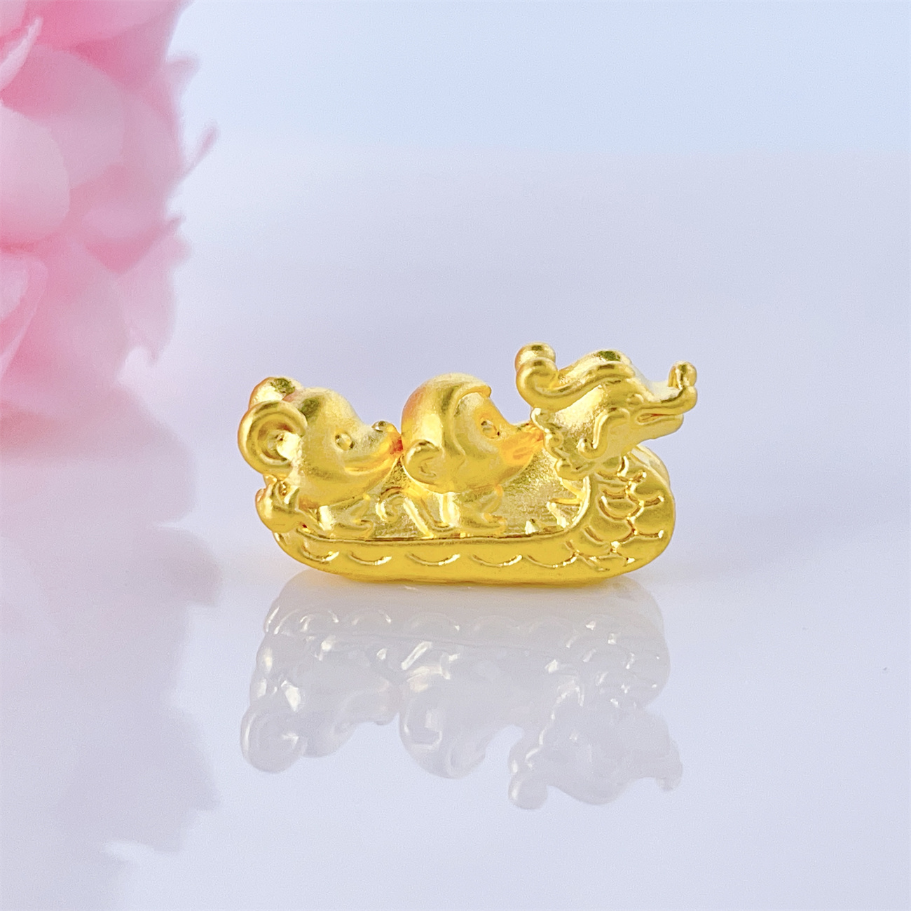 【限时7.5折】【定价黄金】足金 #三合生肖 #儿童/宝宝 无氰5D空心龙鼠猴三合龙舟手串挂件(CWW00040)（预售产品下单后不退款不退货不换货不补差价）