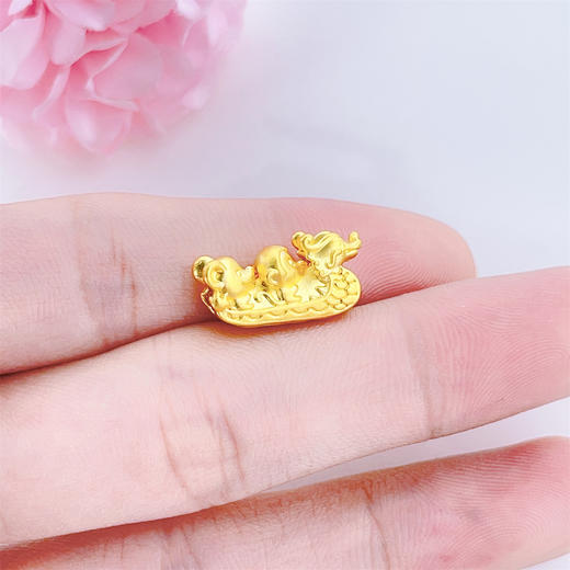 【限时7.5折】【定价黄金】足金 #三合生肖 #儿童/宝宝 无氰5D空心龙鼠猴三合龙舟手串挂件(CWW00040)（预售产品下单后不退款不退货不换货不补差价） 商品图4