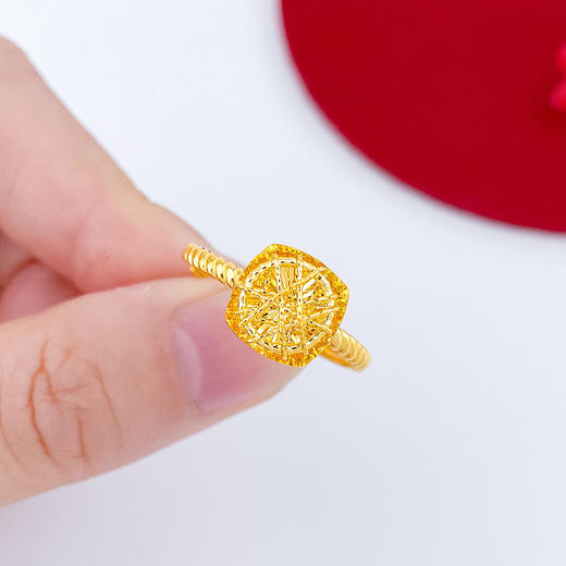 【限时克减150元】足金999 #小方糖 #小红书 (足金999字印)5G黄金活口戒指影底绕线小方糖女戒(5GJZ00750)（特殊产品下单后不退款不退货不换货不补差价） 商品图2