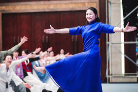 EX-125 种子的专注 Purna 苗