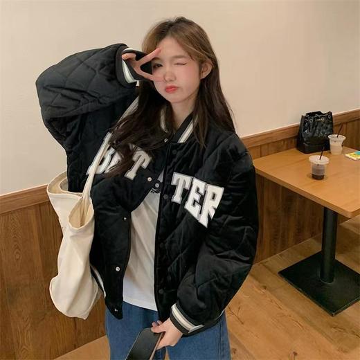 【GT商品推广】小情侣加厚丝绒韩版菱格刺绣字母宽松棒球外套8855 商品图4