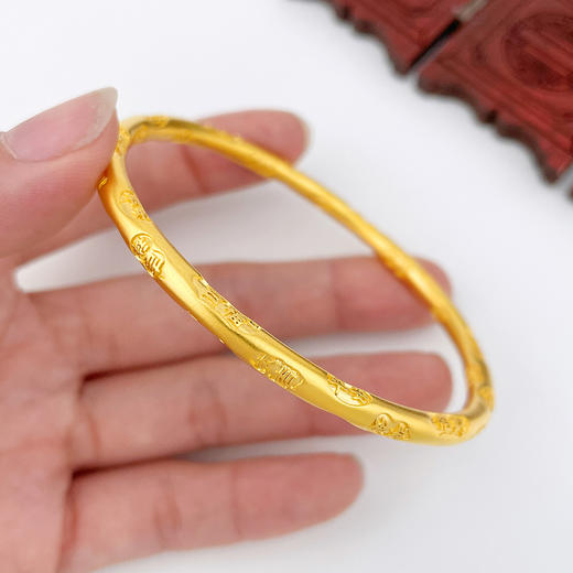 【限时克减150元】足金999.9 古法固口实心圆管吉言金手镯（面宽约3.7-4.1mm）(ANWZGFSZ00112)（预售产品下单后不退款不退货不换货不补差价） 商品图2