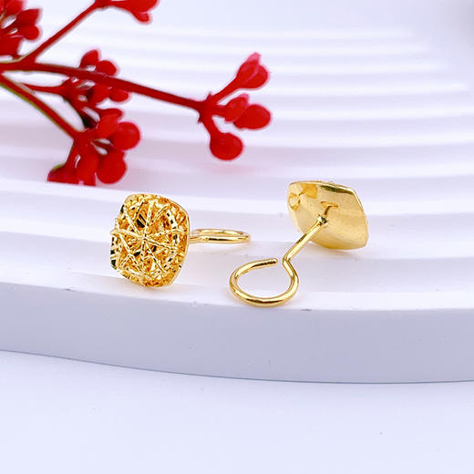 【限时克减128元】足金999 #小方糖 #小红书 (足金999字印)5G黄金影底耳钉绕线小方糖耳钉(5GES00786)（预售产品下单后不退款不退货不换货不补差价） 商品图2