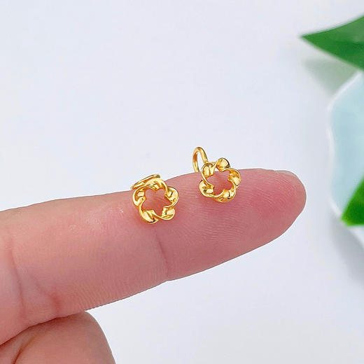 【限时7.5折】【定价黄金】足金999 #莫比乌斯 #超轻 #小红书 (足金999字印)5G黄金镂空莫比乌斯环耳钉(5GES00681)（预售产品下单后不退款不退货不换货不补差价） 商品图2