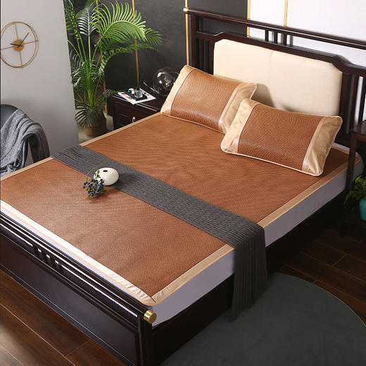 【品牌直发】【夏日清凉来袭】夏季凉席藤席三件套双人床可折叠学生宿舍空调席子冰丝席，席面光滑吸汗透气，易存放可折叠收纳方便。 商品图8