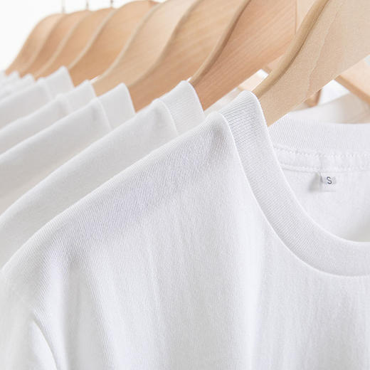 【79元买1送1】重磅纯棉 250g超厚实 圆领长袖 版型利落 百搭显瘦 质感十足 简约复古 男女同款 商品图4