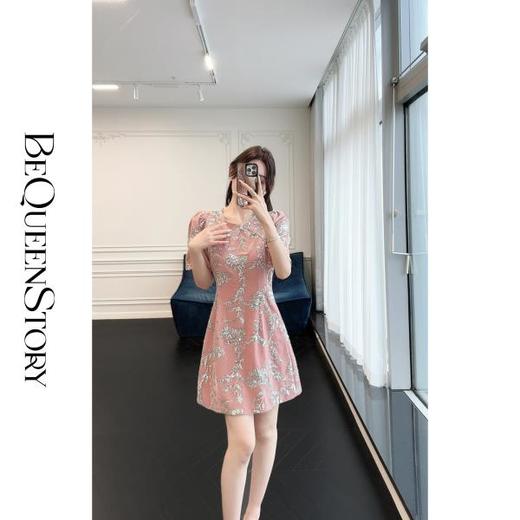 BeQueenStory【漫花千金】重工设计感新中式圆领收腰A摆连衣裙短裙 商品图3