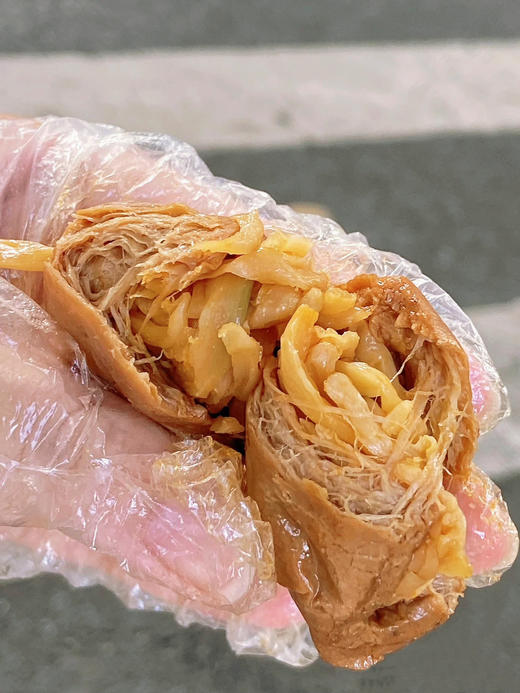 【米惦笋丝豆干/闺蜜肉干】👩🏻❤️🥩爽脆笋丝➕卤汁豆干 CP组合💖健康零食分享❗️ ✅拒绝冻肉，只选用新鲜猪后腿肉制作 ✅采用古法卤制，16道工序制作 商品图1