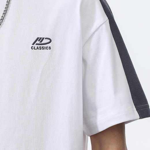 【Q】【DQ】大依优型大码短袖T恤圆领拼接胸前刺绣印花加肥加大男士大号弹力透气舒适半袖夏装潮款 商品图2