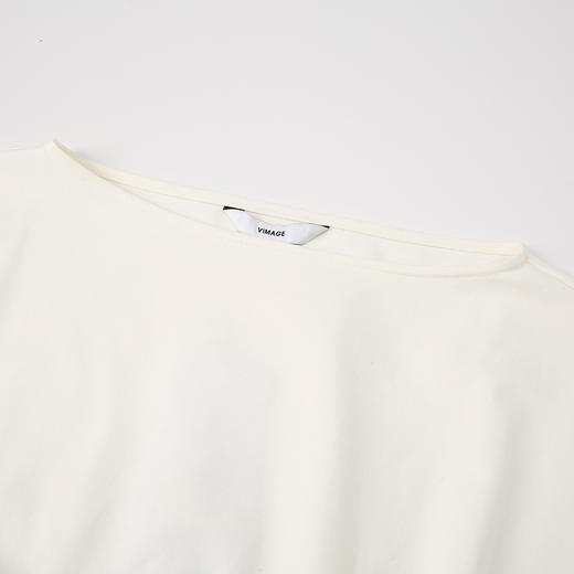 VIMAGE纬漫纪夏季新款时尚设计感环扣收腰连肩袖一字领T恤上衣V2113712 商品图2