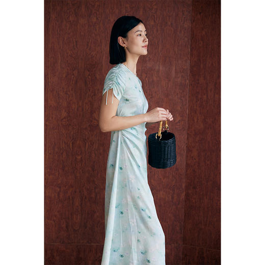 HeyDress绿色晕染印花连衣裙女夏季收腰抽褶设计感新中式气质裙子 商品图3