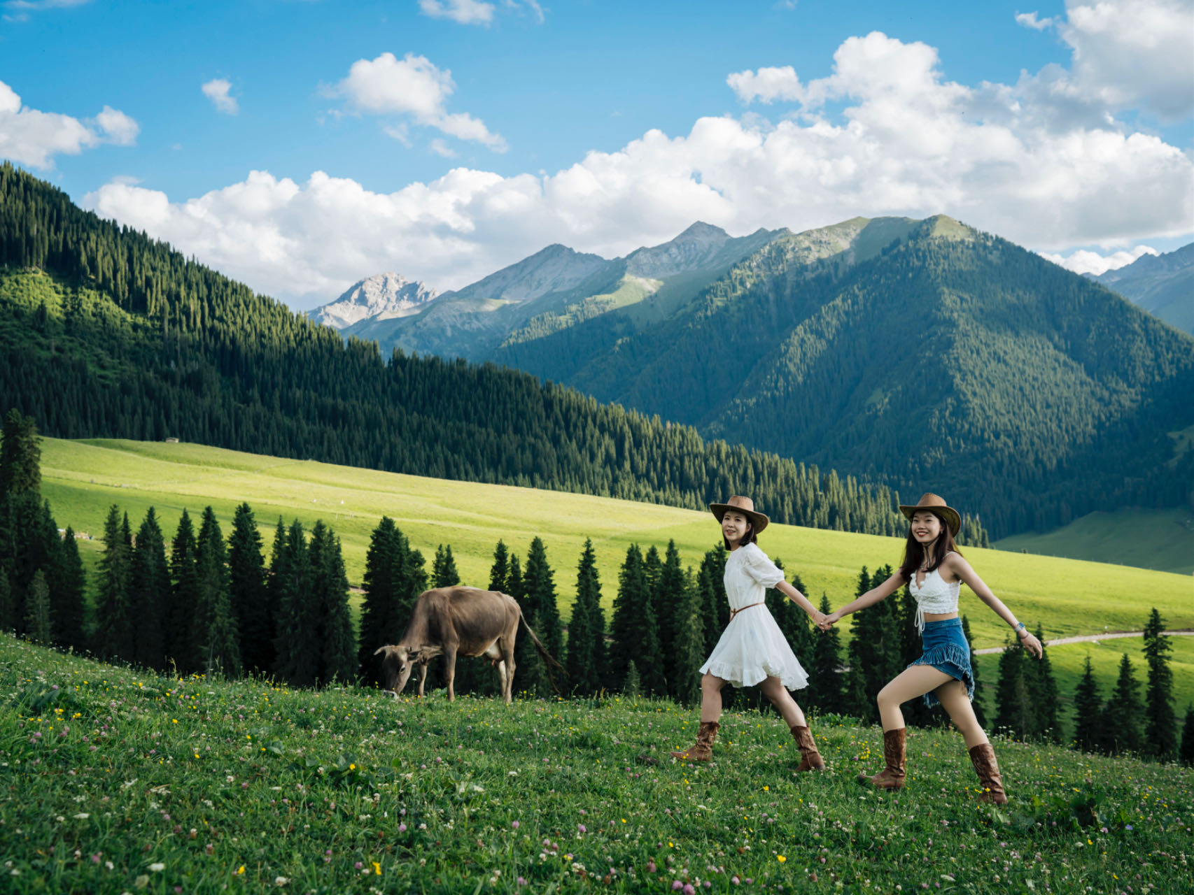 伊犁之夏 | 新疆草原花海 赛里木湖 越野车轻旅拍小团 6-9日