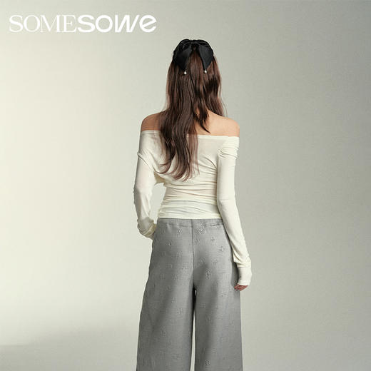 预售 | SOMESOWE 荡领多穿堆褶上衣-S2407046[福利品] 商品图1
