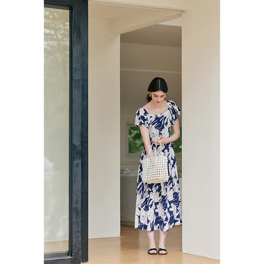 【周四精选福利】HeyDress法式印花连衣裙女夏季复古收腰度假风浪漫气质一字领裙子 商品图2