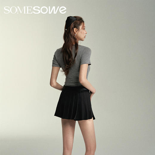 预售 | SOMESOWE 可拆卸蝴蝶结假两件短袖-S2407045[福利品] 商品图3
