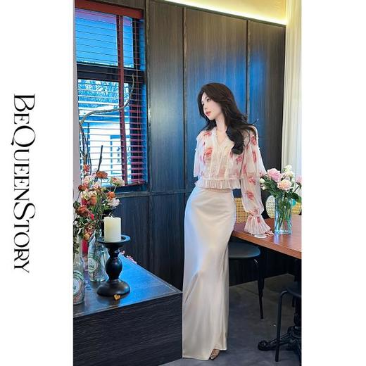 【孤品样衣，不退不换】【法奢玫瑰】法式轻奢气质碎花V领修身短款衬衫&连衣裙 商品图3